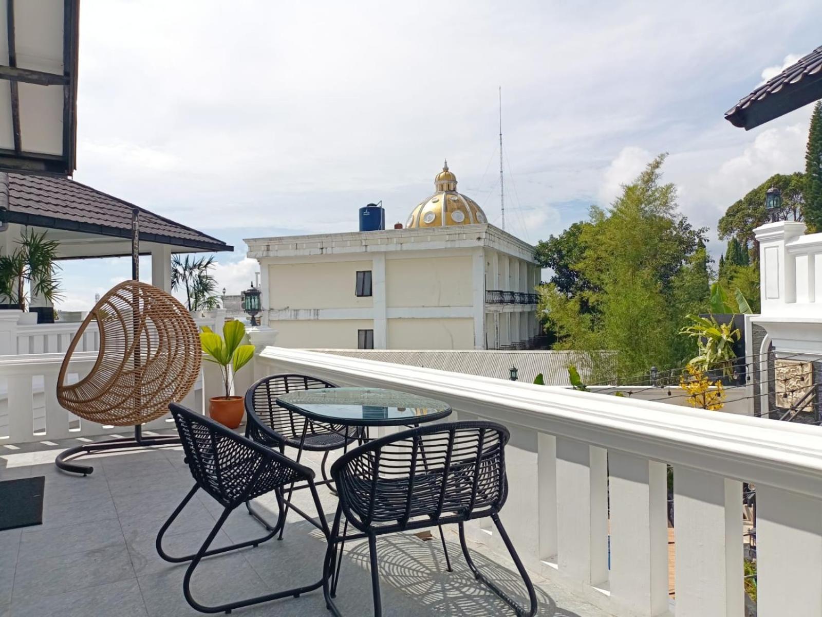 Villa Kota Bunga Malini 10 Cikundul Luaran gambar