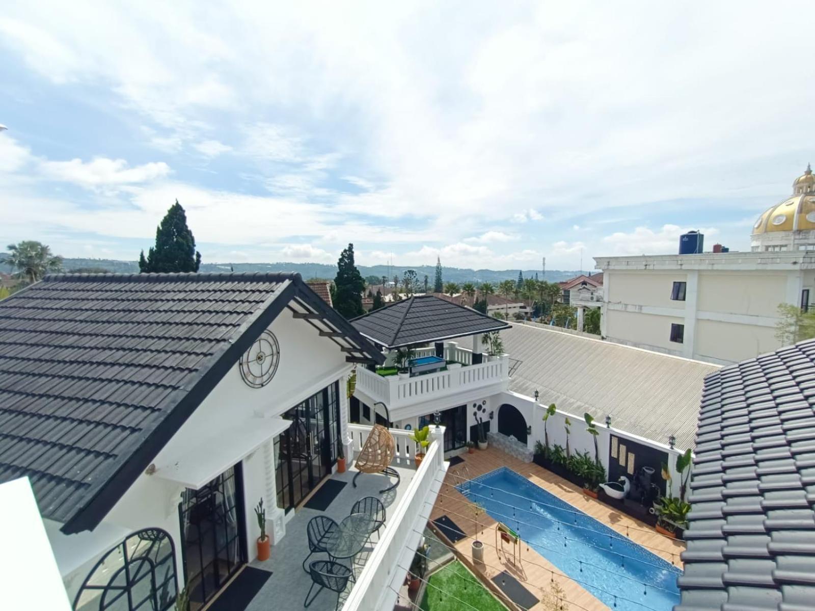 Villa Kota Bunga Malini 10 Cikundul Luaran gambar