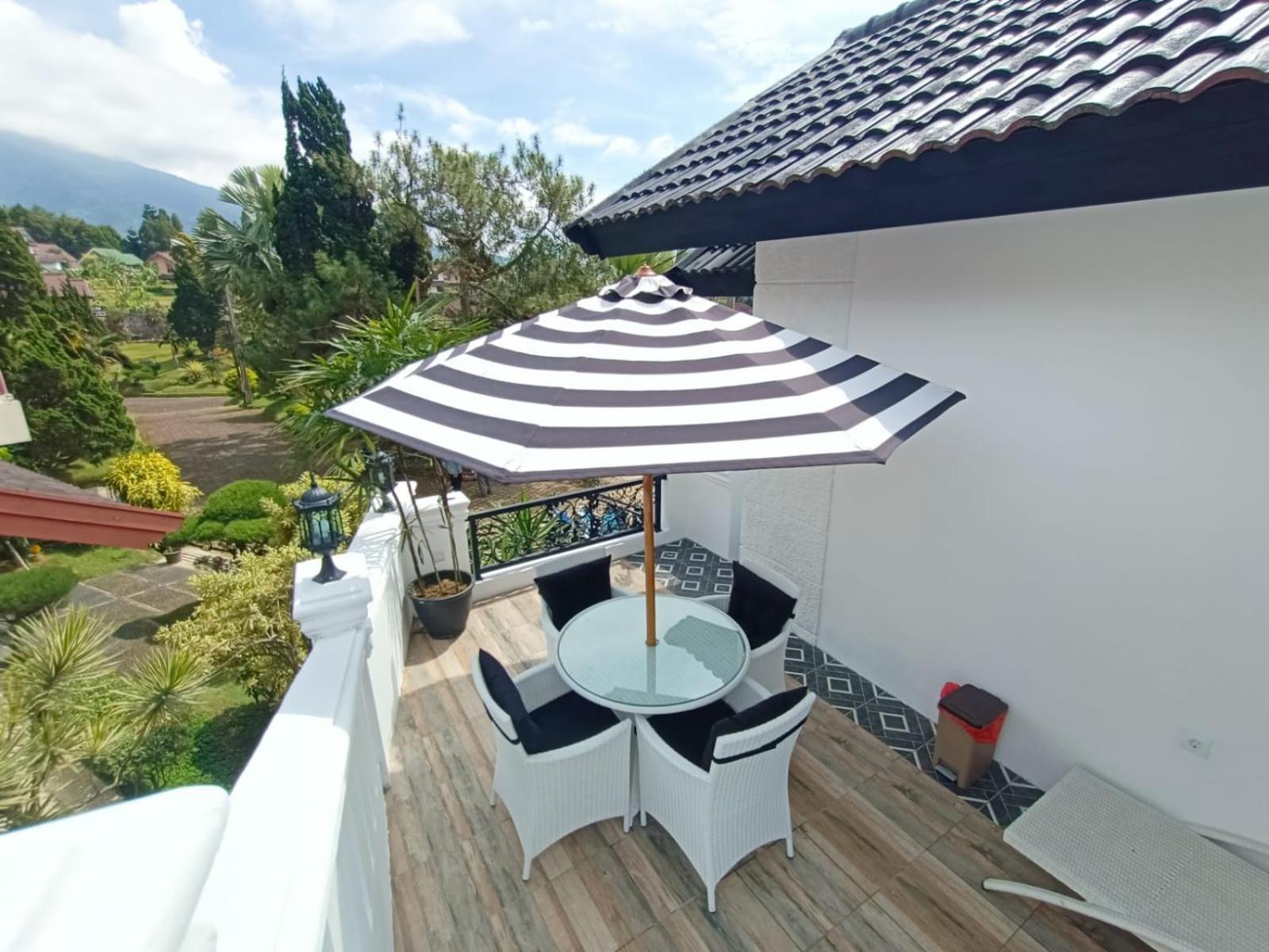 Villa Kota Bunga Malini 10 Cikundul Luaran gambar