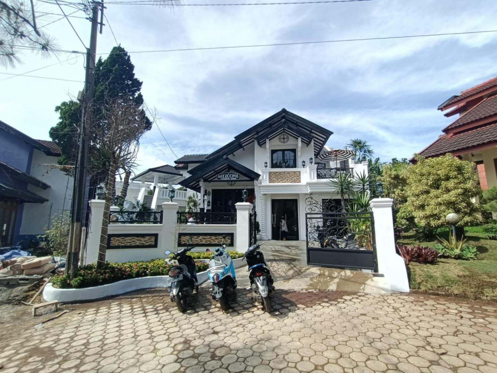 Villa Kota Bunga Malini 10 Cikundul Luaran gambar